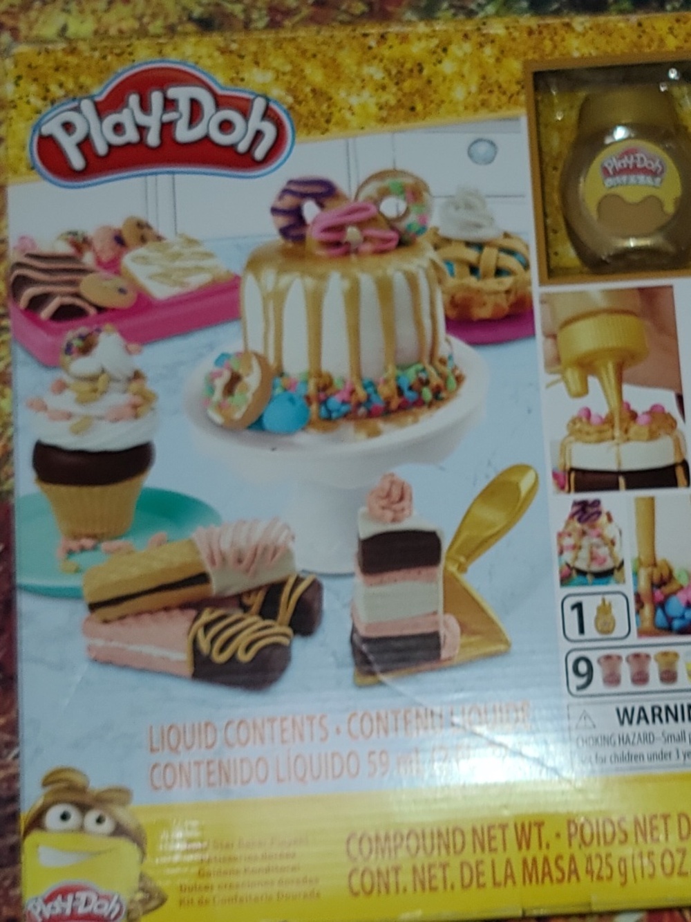 Play-Doh Gold Star Baker Playset NEW !!!